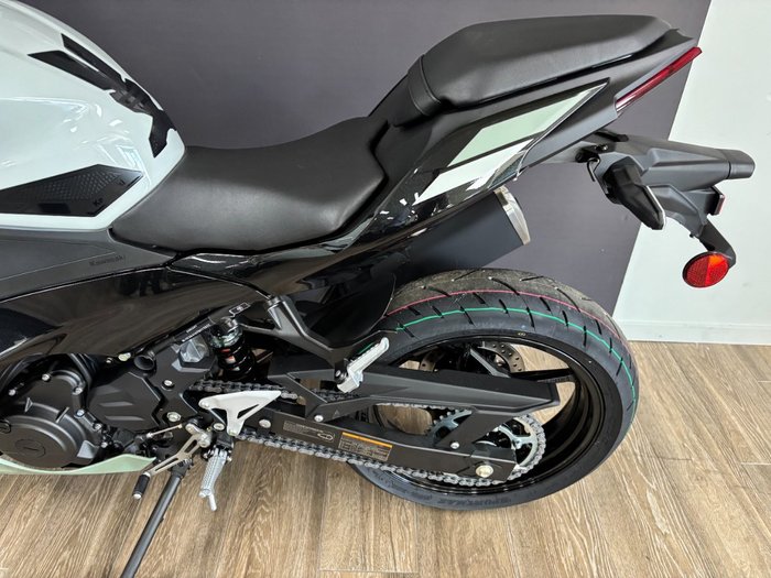 2026 Kawasaki 2026 Kawasaki 500CC NINJA 500 SE (LAMS) SPORTS WHITE