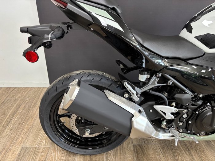 2026 Kawasaki 2026 Kawasaki 500CC NINJA 500 SE (LAMS) SPORTS WHITE