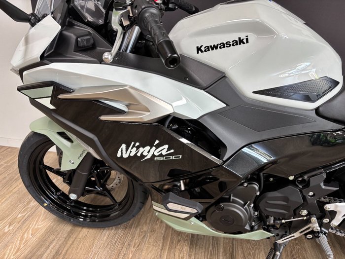 2026 Kawasaki 2026 Kawasaki 500CC NINJA 500 SE (LAMS) SPORTS WHITE