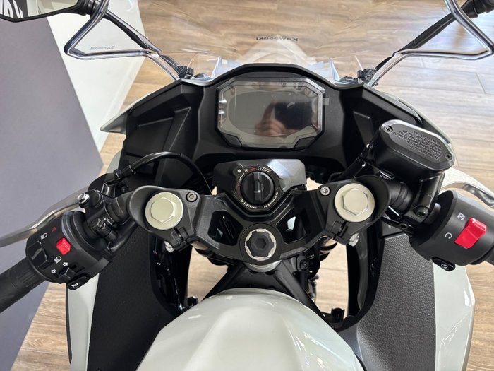 2026 Kawasaki 2026 Kawasaki 500CC NINJA 500 SE (LAMS) SPORTS WHITE