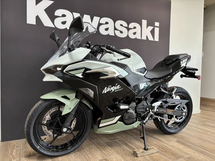 2026 Kawasaki 2026 Kawasaki 500CC NINJA 500 SE (LAMS) SPORTS WHITE