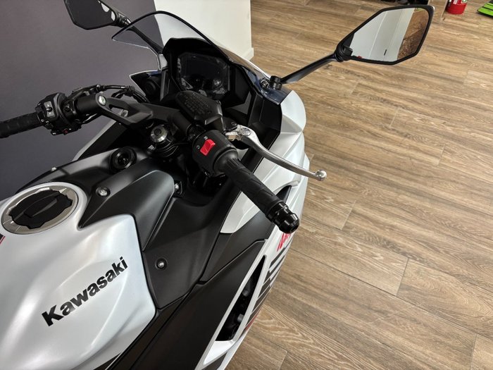 2026 Kawasaki NINJA 650 GREY