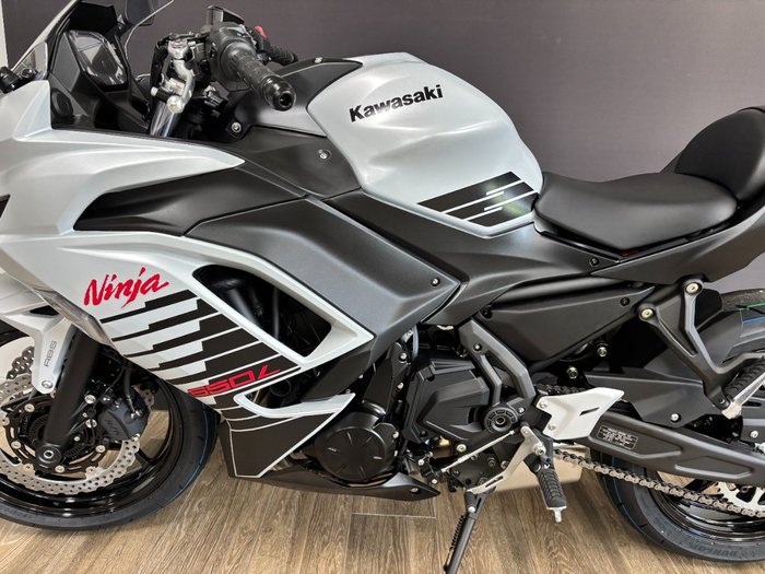 2026 Kawasaki NINJA 650 GREY
