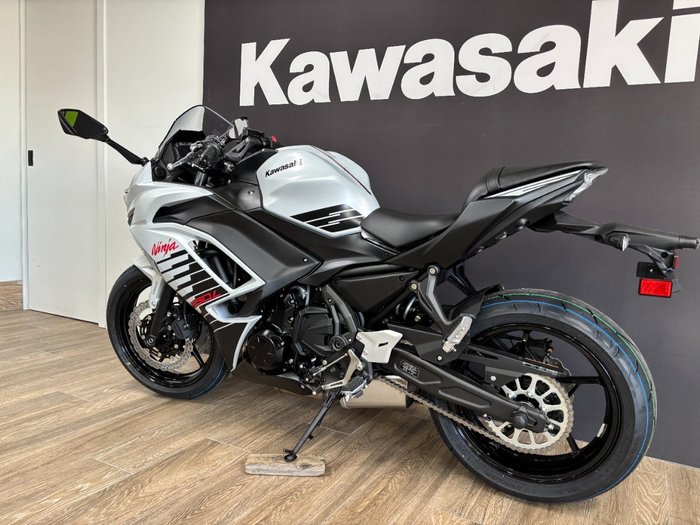 2026 Kawasaki NINJA 650 GREY