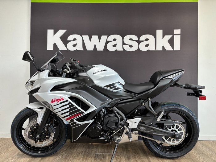 2026 Kawasaki NINJA 650 GREY