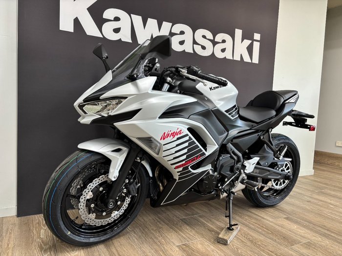 2026 Kawasaki NINJA 650 GREY