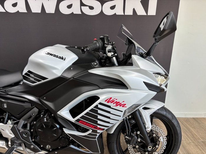 2026 Kawasaki NINJA 650 GREY