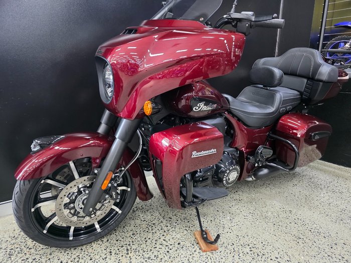 2024 INDIAN ROADMASTER DARK HORSE MAROON