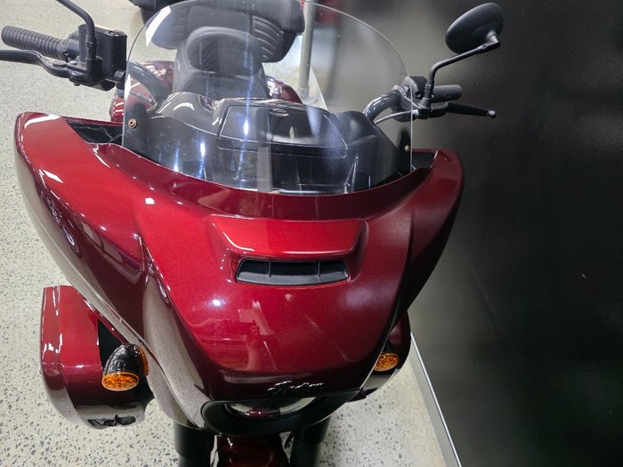 2024 INDIAN ROADMASTER DARK HORSE MAROON