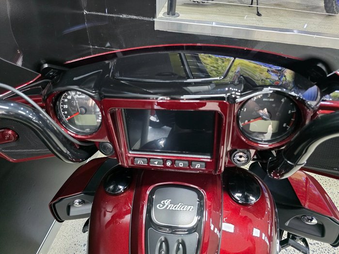 2024 INDIAN ROADMASTER DARK HORSE MAROON