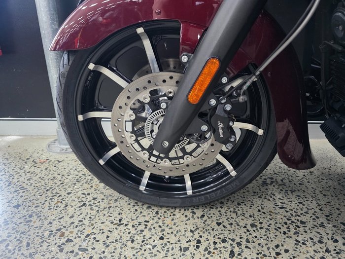 2024 INDIAN ROADMASTER DARK HORSE MAROON