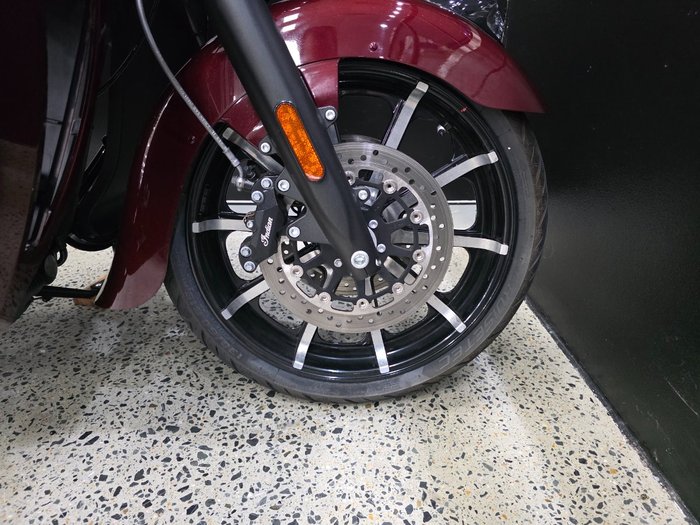 2024 INDIAN ROADMASTER DARK HORSE MAROON