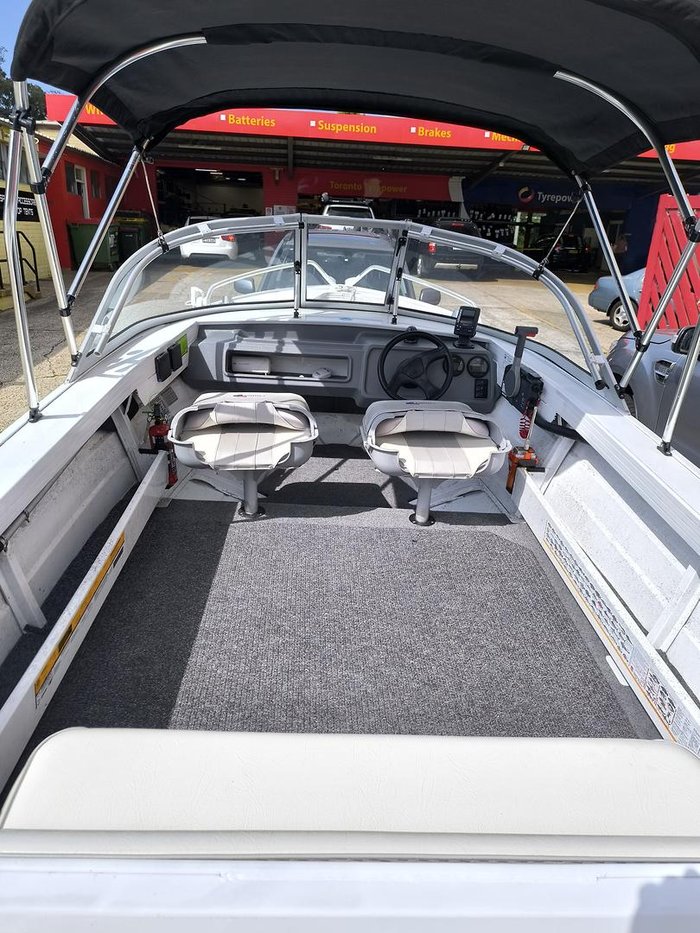 2012 QUINTREX 430 Escape