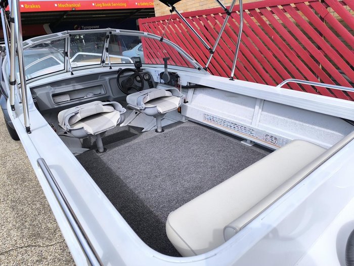 2012 QUINTREX 430 Escape