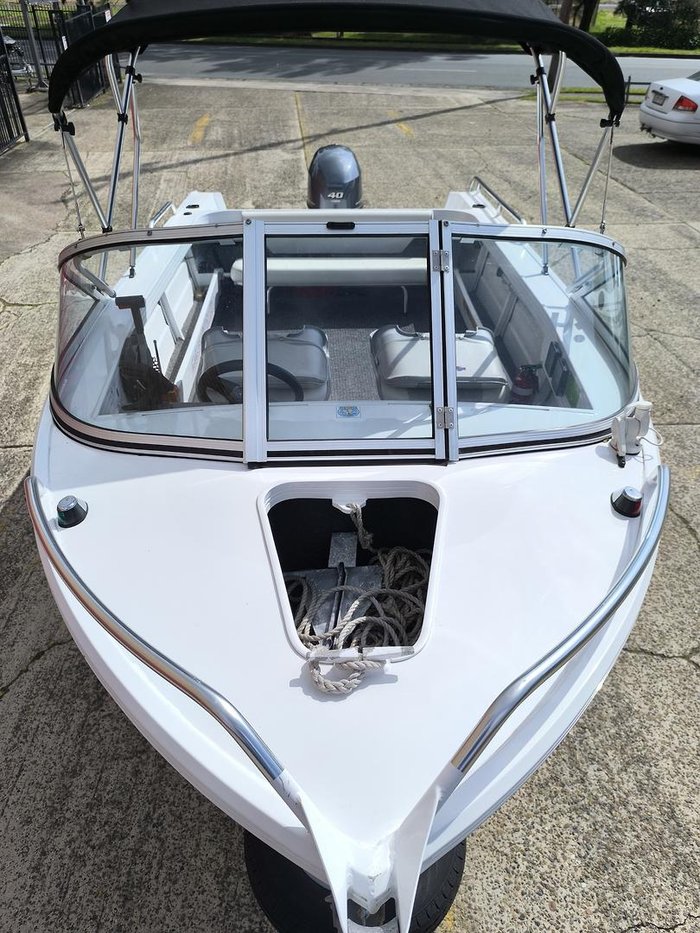 2012 QUINTREX 430 Escape