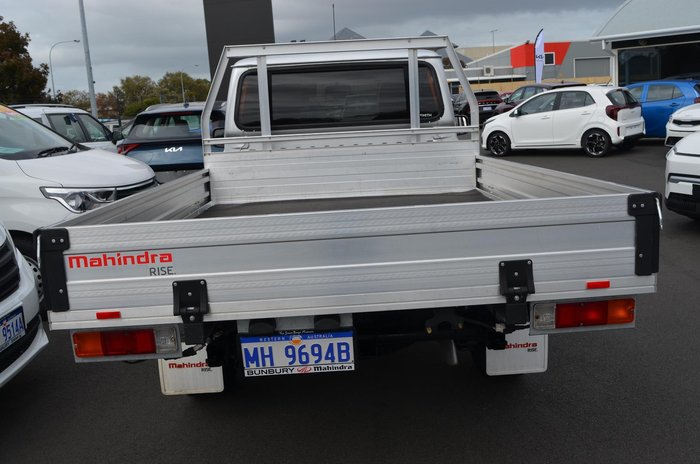 2022 Mahindra PIK-UP S6+