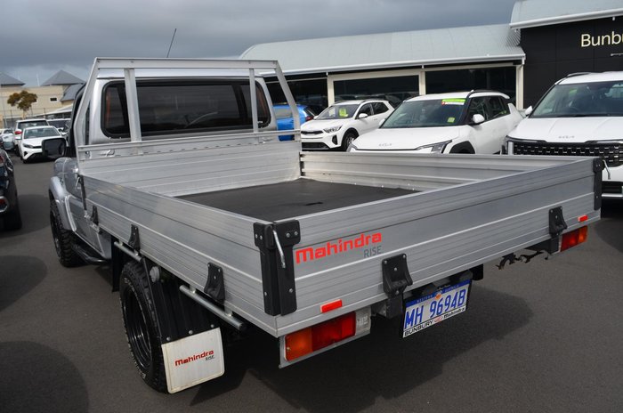 2022 Mahindra PIK-UP S6+