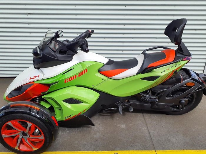 2014 Can-Am Spyder RSS SE5 Spyder RSS