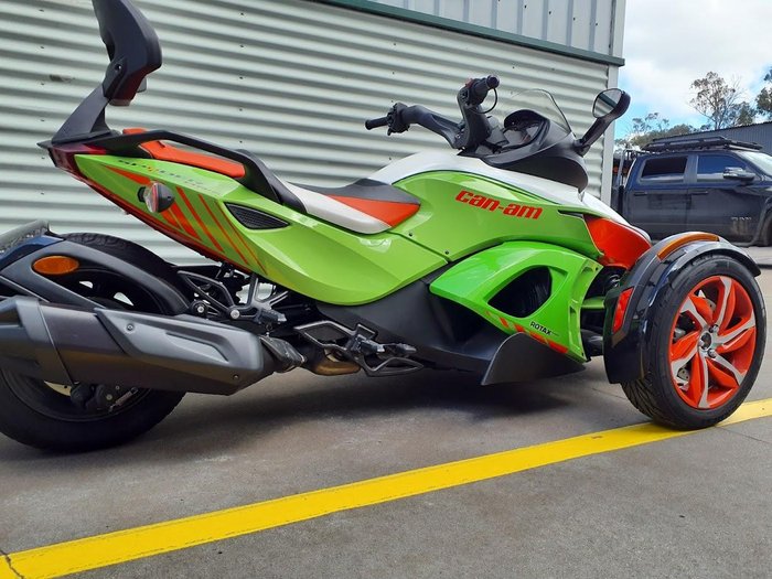 2014 Can-Am Spyder RSS SE5 Spyder RSS