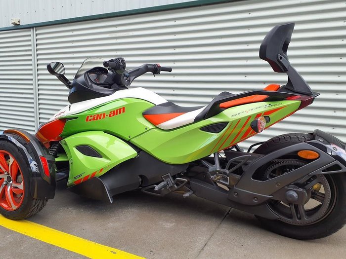 2014 Can-Am Spyder RSS SE5 Spyder RSS