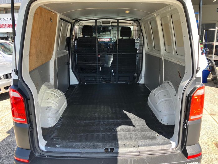 2017 Volkswagen Transporter TDI250 Runner T6 MY17 Candy White