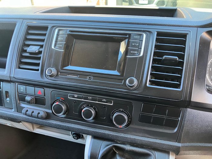 2017 Volkswagen Transporter TDI250 Runner T6 MY17 Candy White