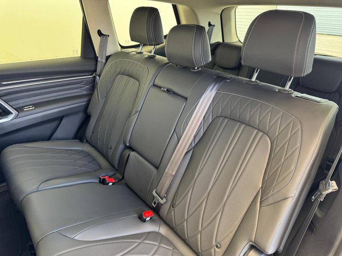 2025 LDV D90 Executive