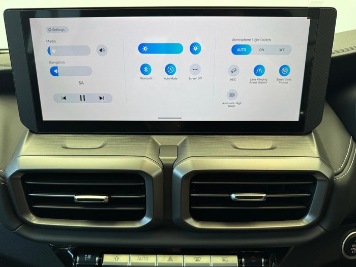 2025 LDV D90 Executive