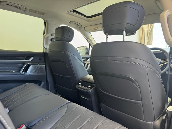 2025 LDV D90 Executive