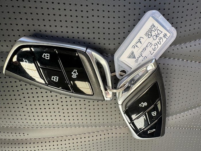 2025 LDV D90 Executive