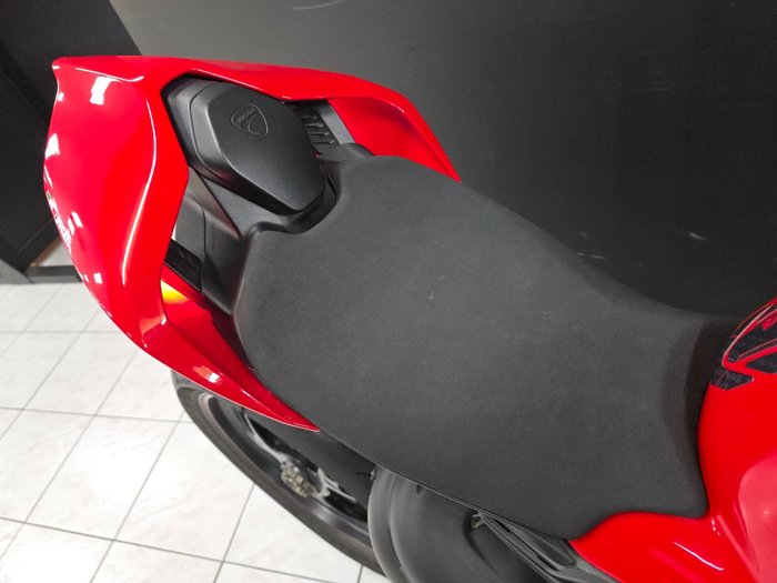 2019 DUCATI PANIGALE V4 Red