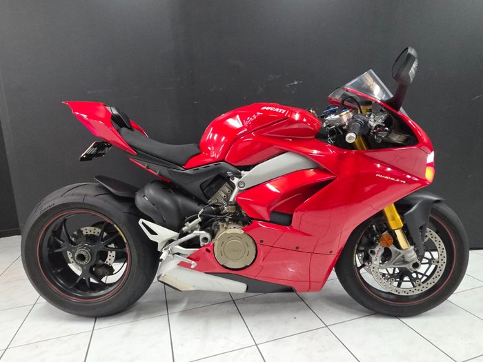 2019 DUCATI PANIGALE V4 Red