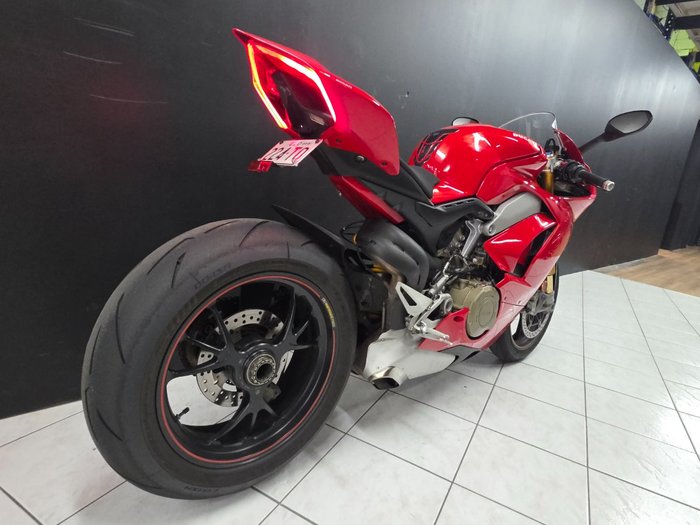 2019 DUCATI PANIGALE V4 Red
