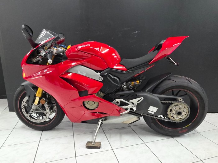 2019 DUCATI PANIGALE V4 Red