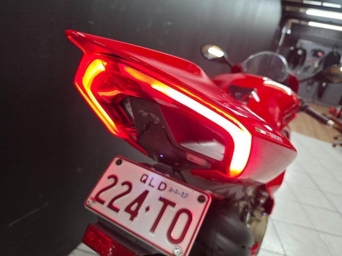 2019 DUCATI PANIGALE V4 Red