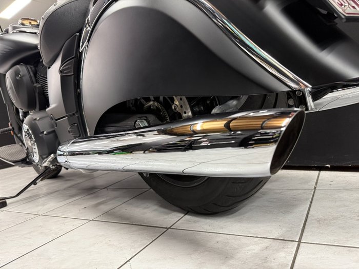 2016 INDIAN CHIEFTAIN DARK HORSE Black