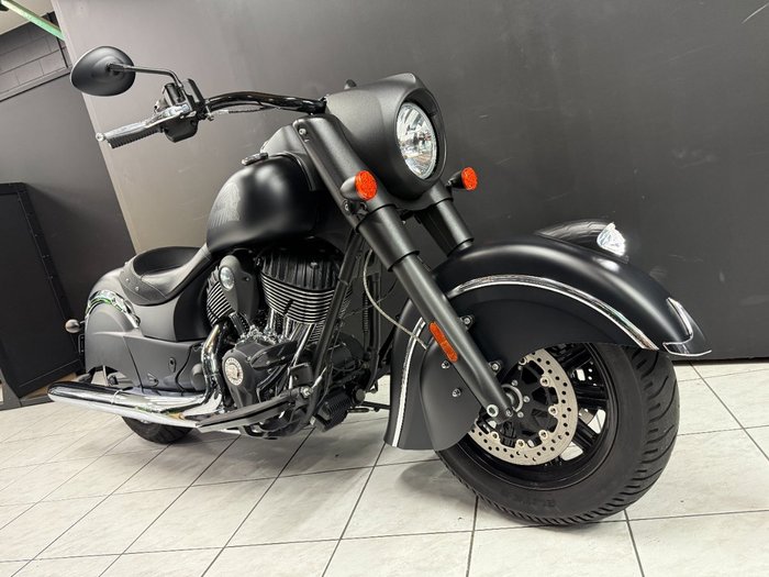 2016 INDIAN CHIEFTAIN DARK HORSE Black