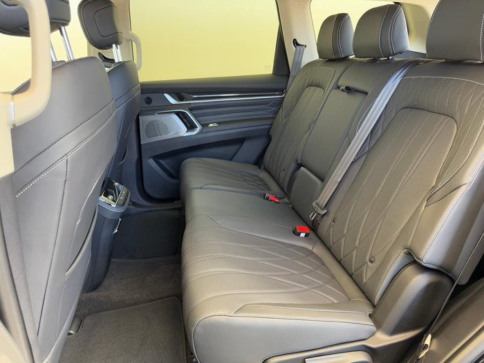 2025 LDV D90 Executive