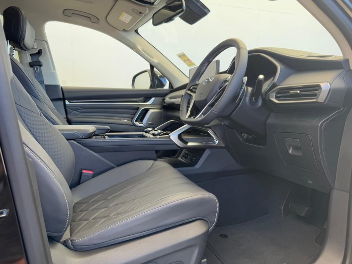 2025 LDV D90 Executive