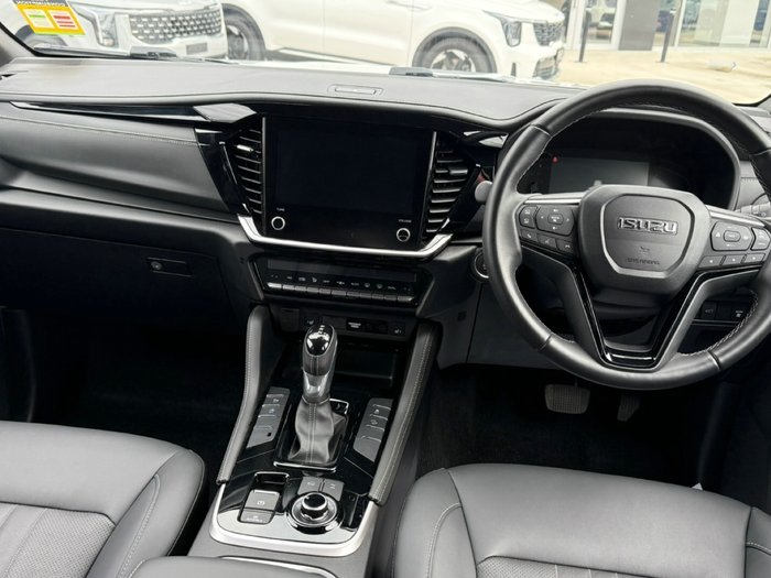 2025 Isuzu MU-X LS-T