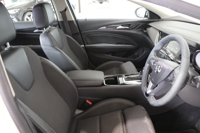 2018 Holden Commodore RS