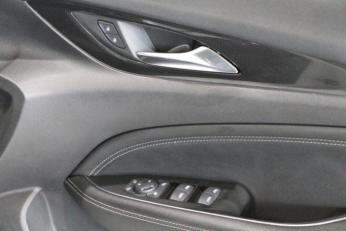 2018 Holden Commodore RS