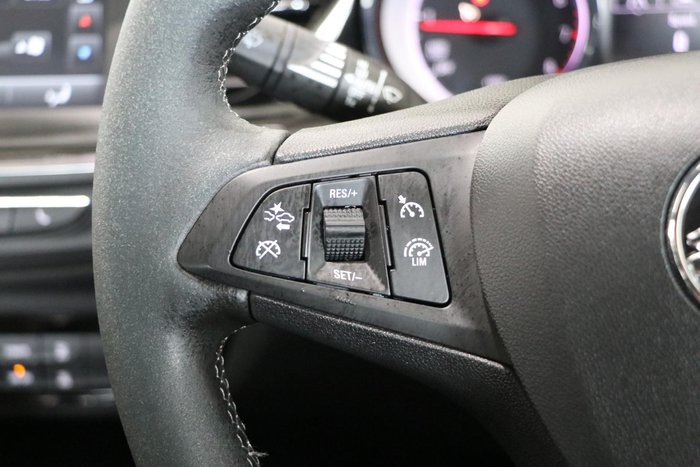 2018 Holden Commodore RS