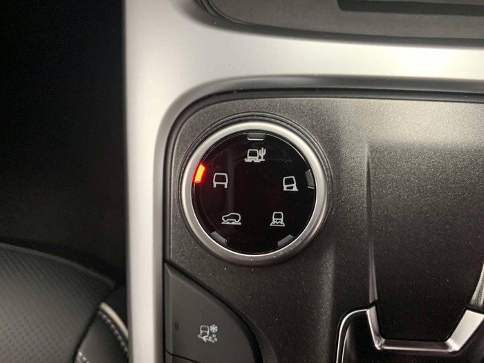 2025 GWM Tank 300 Ultra P01 4X4 On Demand Pearl White