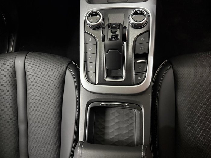 2025 GWM Tank 300 Ultra P01 4X4 On Demand Pearl White