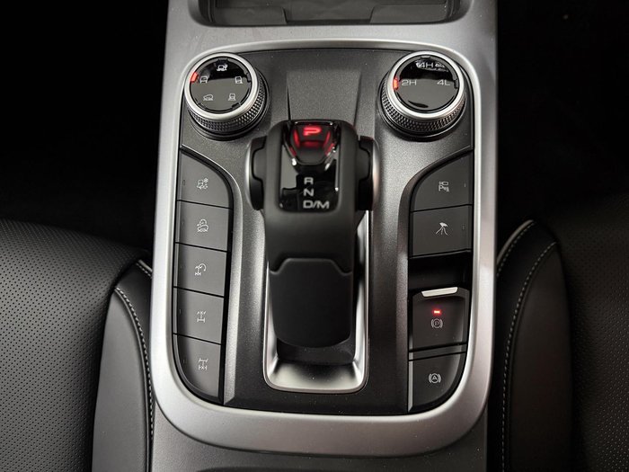 2025 GWM Tank 300 Ultra P01 4X4 On Demand Pearl White