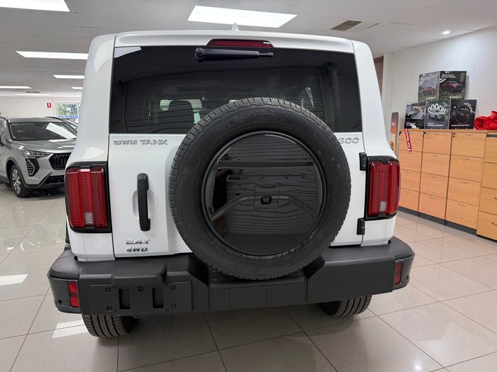 2025 GWM Tank 300 Ultra P01 4X4 On Demand Pearl White