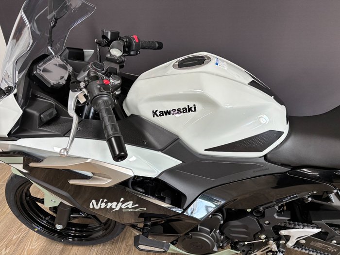 2026 Kawasaki 2026 Kawasaki 500CC NINJA 500 SE (LAMS) SPORTS WHITE