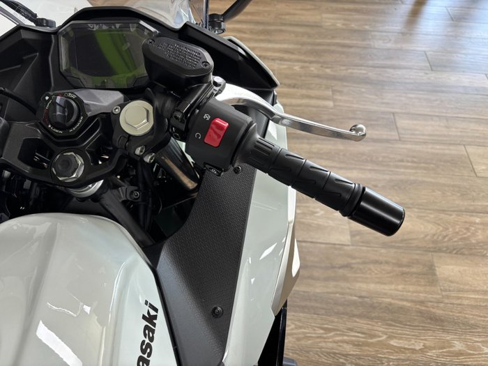 2026 Kawasaki 2026 Kawasaki 500CC NINJA 500 SE (LAMS) SPORTS WHITE