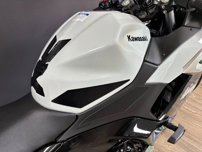 2026 Kawasaki 2026 Kawasaki 500CC NINJA 500 SE (LAMS) SPORTS WHITE